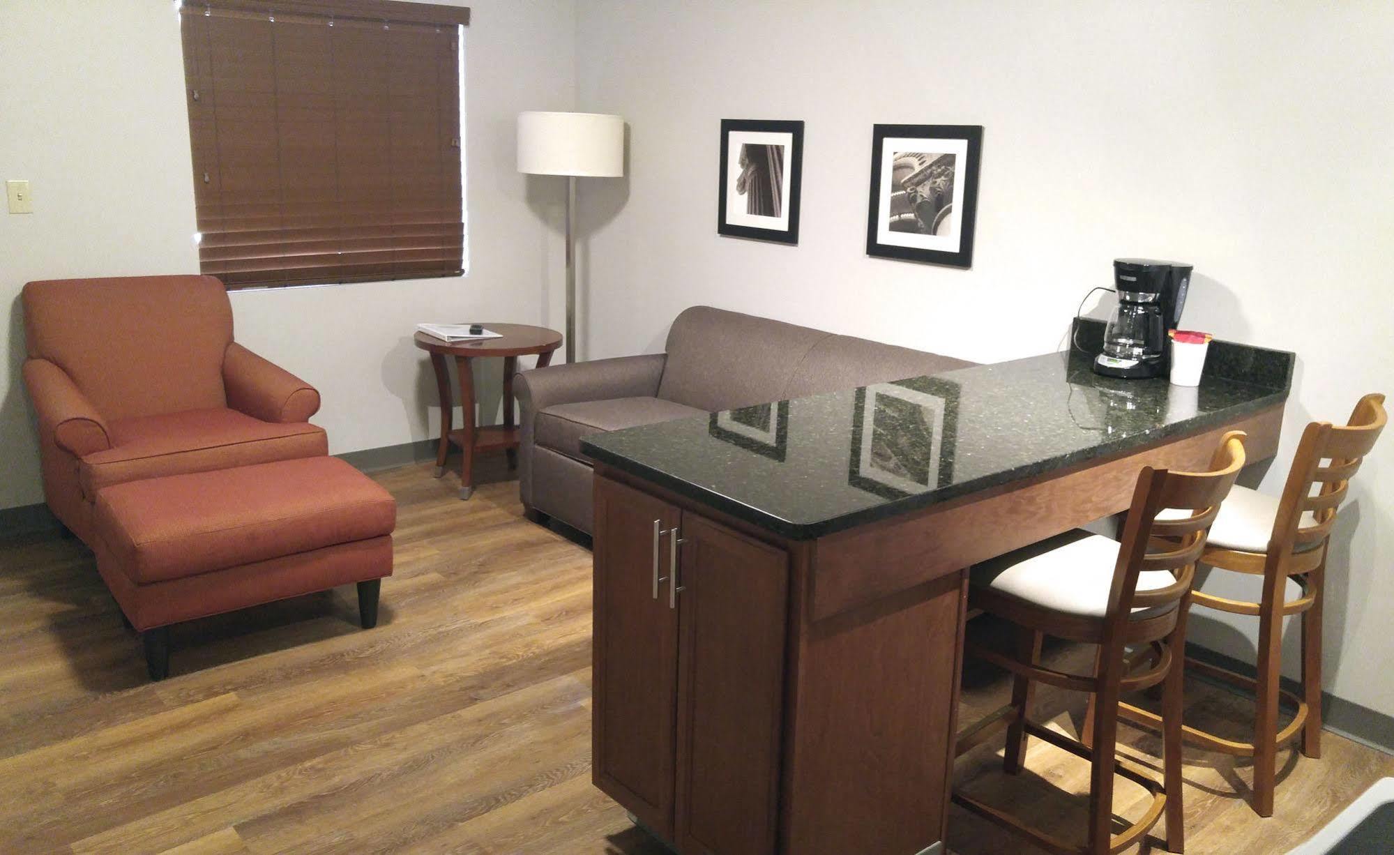 Affordable Suites Of America Portage Bagian luar foto